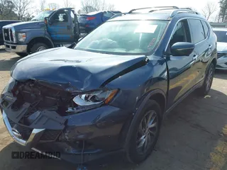 2015 Nissan Rogue SV with VIN 5N1AT2MV2FC795908, listed as a IAAI auction lot 41804631 with 136,453 mi miles. Bid and sale history available at carsss.com. Image 17.