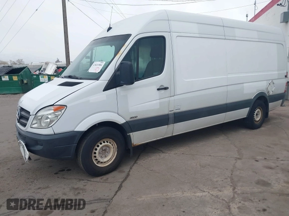 2011 Mercedes-Benz Sprinter Cargo with VIN WD3PE8CB4B5565573, listed as a IAAI auction lot 41821984 with 306,841 mi miles. Bid and sale history available at carsss.com. Image 17.