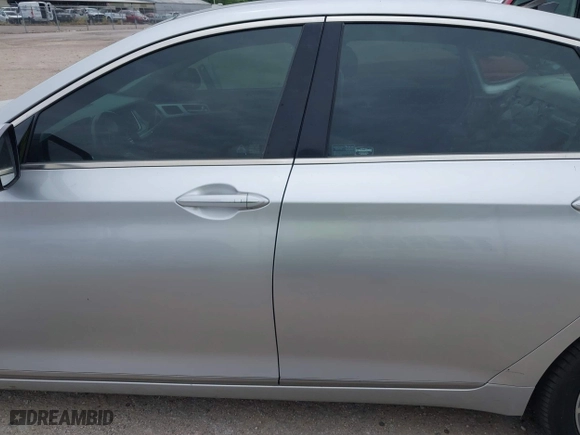 2016 Hyundai Genesis 3.8L with VIN KMHGN4JEXGU120629, listed as a IAAI auction lot 39678315 with 86,672 mi miles. Bid and sale history available at carsss.com. Image 15.