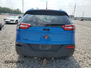 2018 Jeep Cherokee Latitude z VIN 1C4PJMCB0JD607736, wystawiony jako Copart lot #58635835 z przebiegiem Nie podano mil oraz Szkoda całkowita • Salvage title. Historia ofert i sprzedaży dostępna na DreamBid. Obrazek 6.