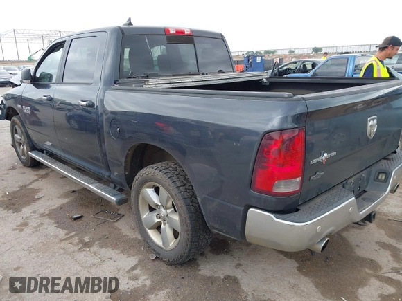 2015 Ram 1500 Big Horn z VIN 1C6RR6LTXFS784956, wystawiony jako IAAI lot #42265974 z przebiegiem 97 839 mil mil oraz . Historia ofert i sprzedaży dostępna na DreamBid. Obrazek 3.