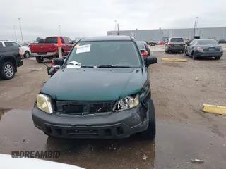 2000 Honda CR-V LX with VIN JHLRD2845YS007348, listed as a IAAI auction lot 41565908 with 168,123 mi miles. Bid and sale history available at carsss.com. Image 13.