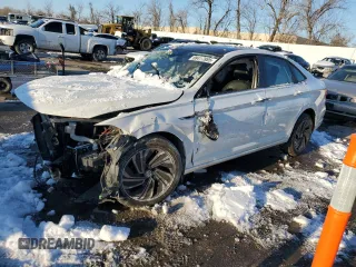 2019 Volkswagen Jetta SEL Premium с VIN 3VWGB7BU5KM255502, выставлен на аукционе Copart как лот 88417885 с пробегом 88 674 миль миль и Списание • Salvage title. История ставок и продаж доступна на DreamBid. Изображение 1.