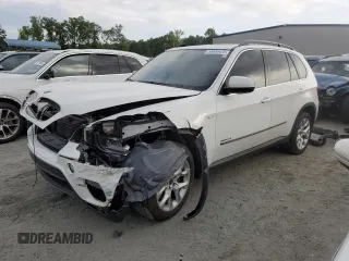 2012 BMW X5 50i with VIN 5UXZV8C57CL425425, listed as a Copart auction lot 55846475 with 70,960 mi miles and Salvage title. Bid and sale history available at DreamBid. Image 1.