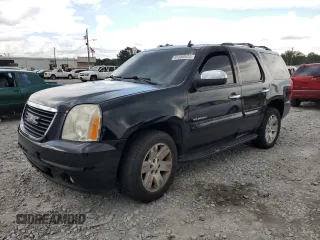2008 GMC Yukon SLT w/4SB with VIN 1GKFC13J78R229931, listed as a Copart auction lot 61389524 with 0 mi miles and Salvage Title. Bid and sale history available at carsss.com. Image 1.