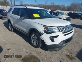 2018 Ford Explorer XLT z VIN 1FM5K8D87JGC51102, wystawiony jako IAAI lot #41743161 z przebiegiem 91 220 mil mil oraz . Historia ofert i sprzedaży dostępna na DreamBid. Obrazek 1.