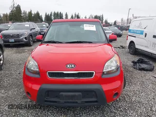 2010 Kia Soul + with VIN KNDJT2A27A7190198, listed as a IAAI auction lot 41756701 with 171,947 mi miles. Bid and sale history available at carsss.com. Image 12.
