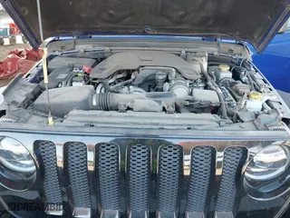 2020 Jeep Wrangler Unlimited Sport Altitude with VIN 1C4HJXDG9LW325327, listed as a IAAI auction lot 41865827 with 39,174 mi miles. Bid and sale history available at carsss.com. Image 10.