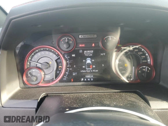 2016 Ram 1500 Rebel z VIN 1C6RR7YT3GS385998, wystawiony jako Copart lot #88633265 z przebiegiem 133 802 mil mil oraz Szkody całkowita. Historia ofert i sprzedaży dostępna na DreamBid. Obrazek 9.
