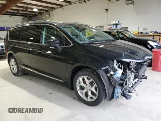 2017 Chrysler Pacifica Touring L with VIN 2C4RC1BG7HR608310, listed as a Copart auction lot 55654555 with 96,763 mi miles and Salvage Title. Bid and sale history available at DreamBid. Image 4.