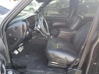 1996 Chevrolet Silverado 3500 z VIN 1GCHC33J3TF020647, wystawiony jako Copart lot #79541644 z przebiegiem Nie podano mil oraz Nie do naprawy • Non repairable. Historia ofert i sprzedaży dostępna na DreamBid. Obrazek 7.