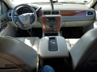 2007 Chevrolet Avalanche LT w/3LT with VIN 3GNEC12087G239440, listed as a Copart auction lot 76039554 with 303,348 mi miles and Clean Title. Bid and sale history available at carsss.com. Image 8.