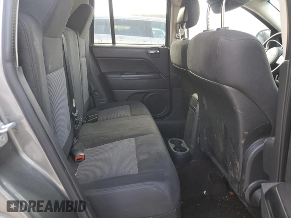 2013 Jeep Compass Latitude with VIN 1C4NJDEB0DD261731, listed as a Copart auction lot 48151495 with 189,985 mi miles and Clean Title. Bid and sale history available at carsss.com. Image 11.