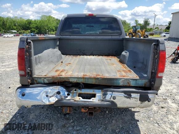 2004 Ford Super Duty F-250 XL with VIN 1FTNX20L24EB98046, listed as a Copart auction lot 51931954 with 267,436 mi miles and Salvage Title. Bid and sale history available at carsss.com. Image 6.