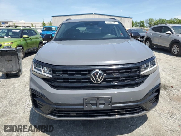 2023 Volkswagen Atlas 2.0T SEL R-Line Black z VIN 1V2SC2CA4PC211886, wystawiony jako Copart lot #54224875 z przebiegiem 23 819 mil mil oraz Szkoda całkowita • Salvage title. Historia ofert i sprzedaży dostępna na DreamBid. Obrazek 5.