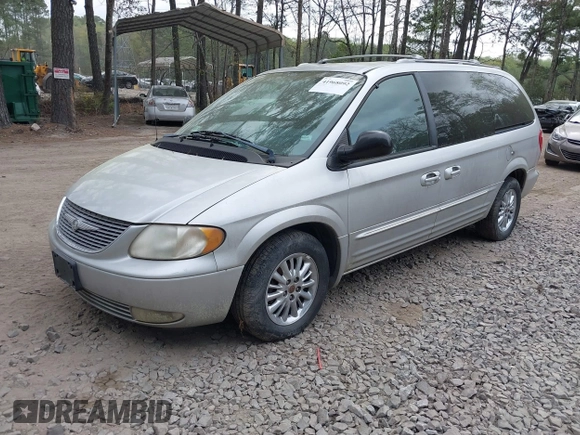 2001 Chrysler Town & Country Limited with VIN 2C8GP64L21R325272, listed as a IAAI auction lot 41968092 with 149,382 mi miles. Bid and sale history available at carsss.com. Image 2.