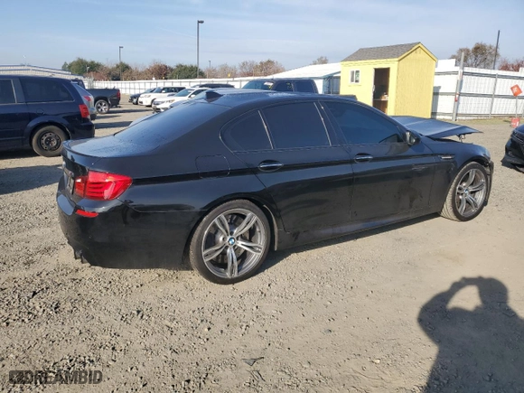 2013 BMW M5 with VIN WBSFV9C58DD096250, listed as a Copart auction lot 84299584 with 87,739 mi miles and Salvage Title. Bid and sale history available at carsss.com. Image 3.