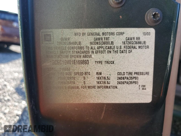 2001 Chevrolet Silverado 1500 LS with VIN 1GCEC19V01E169893, listed as a Copart auction lot 48826955 with 147,722 mi miles and Salvage Title. Bid and sale history available at DreamBid. Image 14.