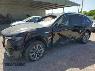 2025 Mazda CX-90 Premium Plus Package z VIN JM3KKEHD1S1218119, wystawiony jako Copart lot #52567575 z przebiegiem Nie podano mil oraz Nie do naprawy • Non repairable. Historia ofert i sprzedaży dostępna na DreamBid. Obrazek 1.