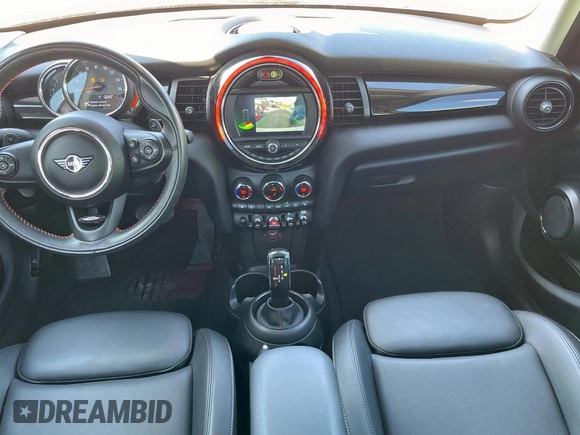 2020 MINI Hardtop 4 Door Cooper S z VIN WMWXU9C0XL2L64693, wystawiony jako Copart lot #45962855 z przebiegiem 53 160 mil mil oraz Czysty tytuł • Clean title. Historia ofert i sprzedaży dostępna na DreamBid. Obrazek 9.