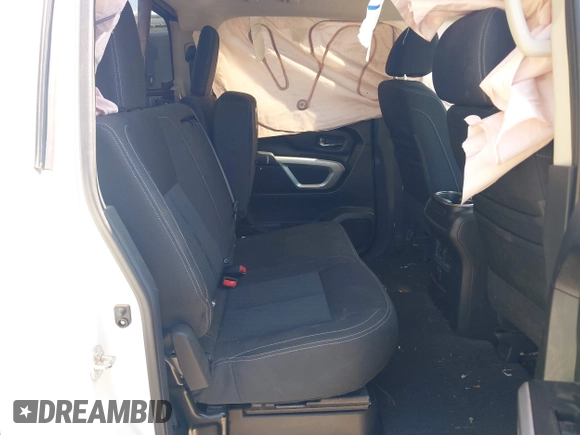 2018 Nissan Titan XD SV with VIN 1N6BA1F46JN526690, listed as a IAAI auction lot 41989215 with 129,626 mi miles. Bid and sale history available at carsss.com. Image 8.
