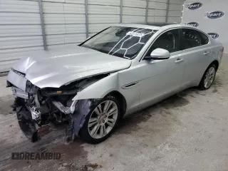 2017 Jaguar XF 35t Premium with VIN SAJBD4BV8HCY34574, listed as a Copart auction lot 79428594 with 73,256 mi miles and Clean Title. Bid and sale history available at carsss.com. Image 1.