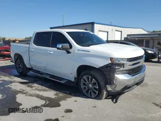 2020 Chevrolet Silverado 1500 LT with VIN 1GCPWCED6LZ117060, listed as a Copart auction lot 52917525 with 101,858 mi miles and Non Repairable. Bid and sale history available at carsss.com. Image 4.