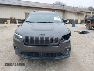 2022 Jeep Cherokee X with VIN 1C4PJMCX2ND540915, listed as a IAAI auction lot 41490266 with 67,388 mi miles. Bid and sale history available at carsss.com. Image 13.