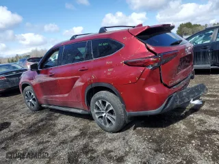 2022 Toyota Highlander XLE with VIN 5TDGZRBH8NS582154, listed as a Copart auction lot 49425765 with 89,394 mi miles and Salvage Title. Bid and sale history available at carsss.com. Image 2.