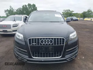2010 Audi Q7 Premium Plus with VIN WA1LYAFE6AD007439, listed as a IAAI auction lot 42570983 with 96,542 mi miles and . Bid and sale history available at DreamBid. Image 13.