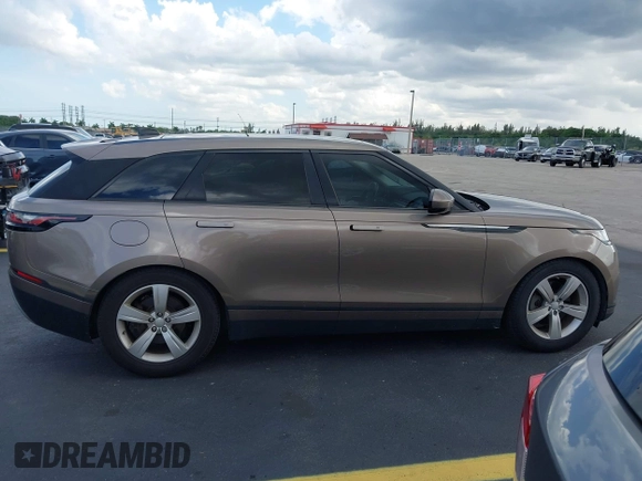2018 Land Rover Range Rover Velar S с VIN SALYB2RV4JA708585, выставлен на аукционе IAAI как лот 42399058 с пробегом 82 537 миль миль и . История ставок и продаж доступна на DreamBid. Изображение 13.