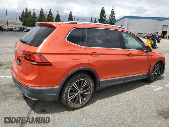 2018 Volkswagen Tiguan SEL with VIN 3VV3B7AX8JM083219, listed as a Copart auction lot 54275945 with 59,780 mi miles and Salvage title. Bid and sale history available at DreamBid. Image 3.