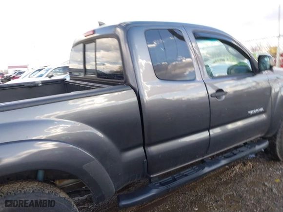 2015 Toyota Tacoma with VIN 5TFUU4EN5FX129840, listed as a IAAI auction lot 41665018 with NaN miles. Bid and sale history available at carsss.com. Image 13.