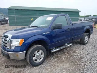 2009 Ford F-150 XL z VIN 1FTRF14W49KB58689, wystawiony jako IAAI lot #42671255 z przebiegiem 67 846 mil mil oraz . Historia ofert i sprzedaży dostępna na DreamBid. Obrazek 2.