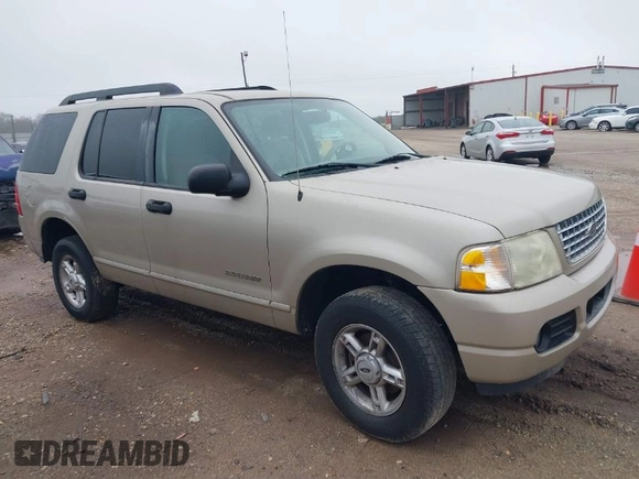 2005 Ford Explorer z VIN 1FMDU63K25UB70832, wystawiony jako IAAI lot #41788209 z przebiegiem 236 677 mil mil oraz . Historia ofert i sprzedaży dostępna na DreamBid. Obrazek 1.