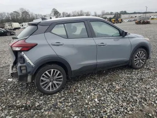 2021 Nissan Kicks SV with VIN 3N1CP5CV0ML470067, listed as a Copart auction lot 45164195 with 35,166 mi miles and Salvage Title. Bid and sale history available at DreamBid. Image 3.