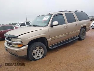 2005 Chevrolet Suburban LT with VIN 1GNEC16Z65J176911, listed as a IAAI auction lot 41418467 with 284,252 mi miles. Bid and sale history available at carsss.com. Image 2.