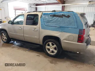 2009 Chevrolet Suburban LTZ с VIN 1GNFC36099R156290, выставлен на аукционе IAAI как лот 42508426 с пробегом 197 821 миль миль и . История ставок и продаж доступна на DreamBid. Изображение 3.