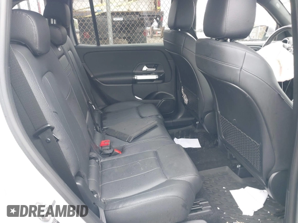 2021 Mercedes-Benz GLB 250 z VIN W1N4M4HB4MW087643, wystawiony jako IAAI lot #42049663 z przebiegiem 61 866 mil mil oraz . Historia ofert i sprzedaży dostępna na DreamBid. Obrazek 8.