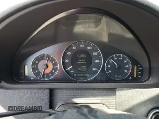 2008 Mercedes-Benz CLK 550 z VIN WDBTJ72H48F253982, wystawiony jako Copart lot #49820905 z przebiegiem 176 513 mil mil oraz Szkody całkowita. Historia ofert i sprzedaży dostępna na DreamBid. Obrazek 9.