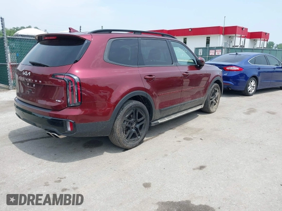 2024 Kia Telluride EX X-Line z VIN 5XYP3DGC6RG435643, wystawiony jako IAAI lot #42279212 z przebiegiem 10 069 mil mil oraz . Historia ofert i sprzedaży dostępna na DreamBid. Obrazek 4.