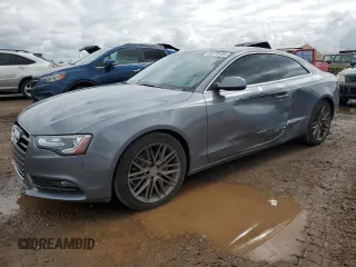 2013 Audi A5 Premium Plus z VIN WAULFAFR6DA039941, wystawiony jako Copart lot #58370165 z przebiegiem 115 647 mil mil oraz Nie do naprawy • Non repairable. Historia ofert i sprzedaży dostępna na DreamBid. Obrazek 1.