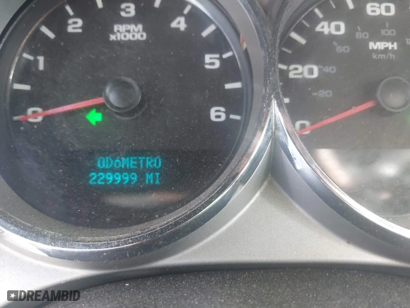 2007 Chevrolet Silverado 1500 LT w/1LT with VIN 1GCEC19JX7Z620827, listed as a IAAI auction lot 41912703 with 229,999 mi miles. Bid and sale history available at carsss.com. Image 7.