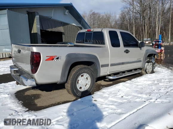 2004 Chevrolet Colorado LS Z71 with VIN 1GCDT196548129140, listed as a Copart auction lot 42699685 with 176,700 mi miles and Salvage Title. Bid and sale history available at carsss.com. Image 3.