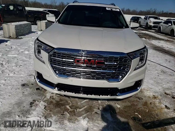 2024 GMC Terrain Denali with VIN 3GKALXEG9RL248701, listed as a Copart auction lot 45348185 with 9,184 mi miles and Non repairable. Bid and sale history available at DreamBid. Image 14.