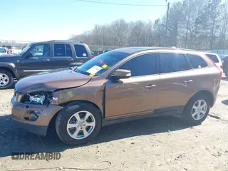 2010 Volvo XC60 3.2L with VIN YV4982DL5A2072427, listed as a IAAI auction lot 41779880 with 94,333 mi miles. Bid and sale history available at carsss.com. Image 15.