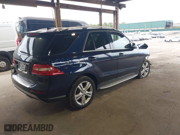2014 Mercedes-Benz M 350 with VIN 4JGDA5HB0EA399894, listed as a IAAI auction lot 42040960 with 189,714 mi miles and . Bid and sale history available at carsss.com. Image 4.