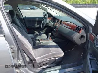 2008 Chevrolet Impala LS with VIN 2G1WB55K789143680, listed as a IAAI auction lot 41990732 with 203,647 mi miles and . Bid and sale history available at DreamBid. Image 5.