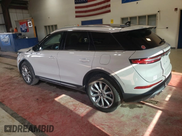 2022 Lincoln Corsair Standard z VIN 5LMCJ1D90NUL27385, wystawiony jako Copart lot #47445625 z przebiegiem 7 560 mil mil oraz Szkoda całkowita • Salvage title. Historia ofert i sprzedaży dostępna na DreamBid. Obrazek 2.