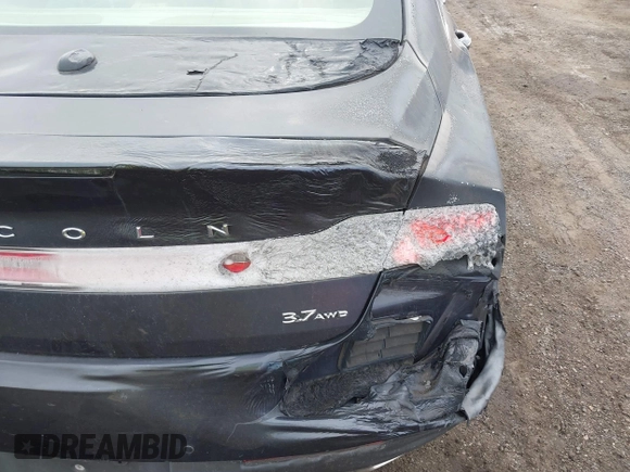 2013 Lincoln MKZ with VIN 3LN6L2JK2DR823639, listed as a IAAI auction lot 42048602 with 68,939 mi miles and . Bid and sale history available at DreamBid. Image 13.